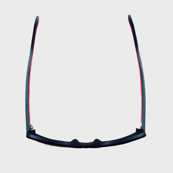 Gucci Sunglasses | Black | Men's One Size | Style 1118s | 100% UVA/UVB | $225 - Picture 5 of 7